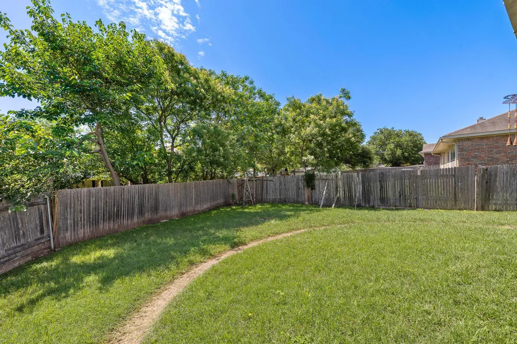 615 Runners Ridge Pflugerville TX 78660