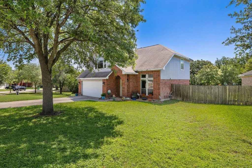 615 Runners Ridge Pflugerville TX 78660