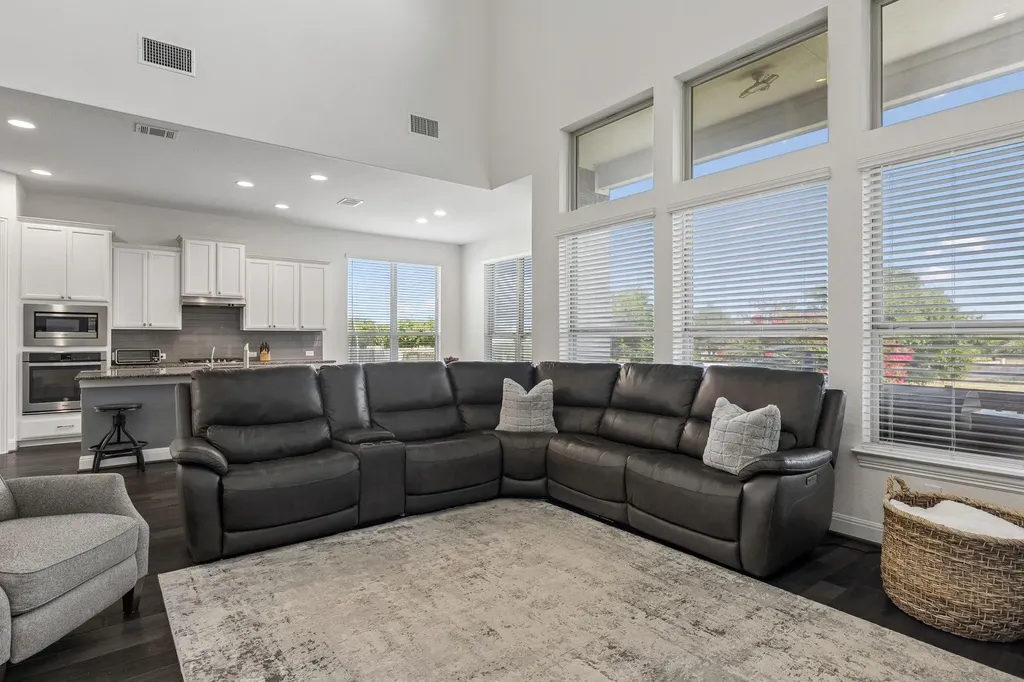 124 Redtail Lane Leander TX 78641