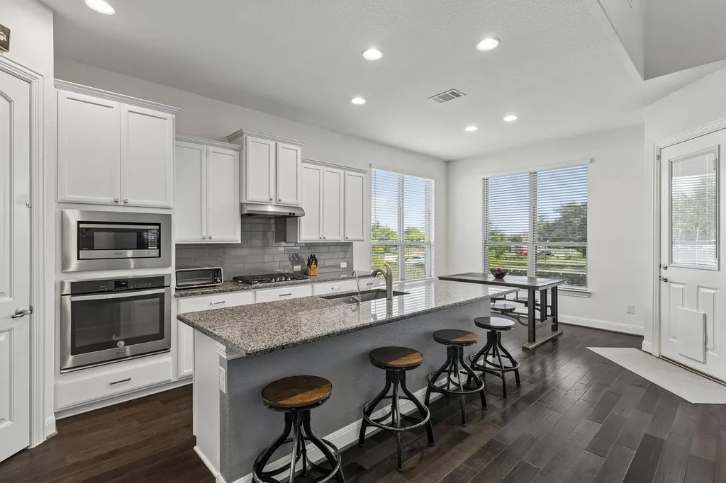 124 Redtail Lane Leander TX 78641
