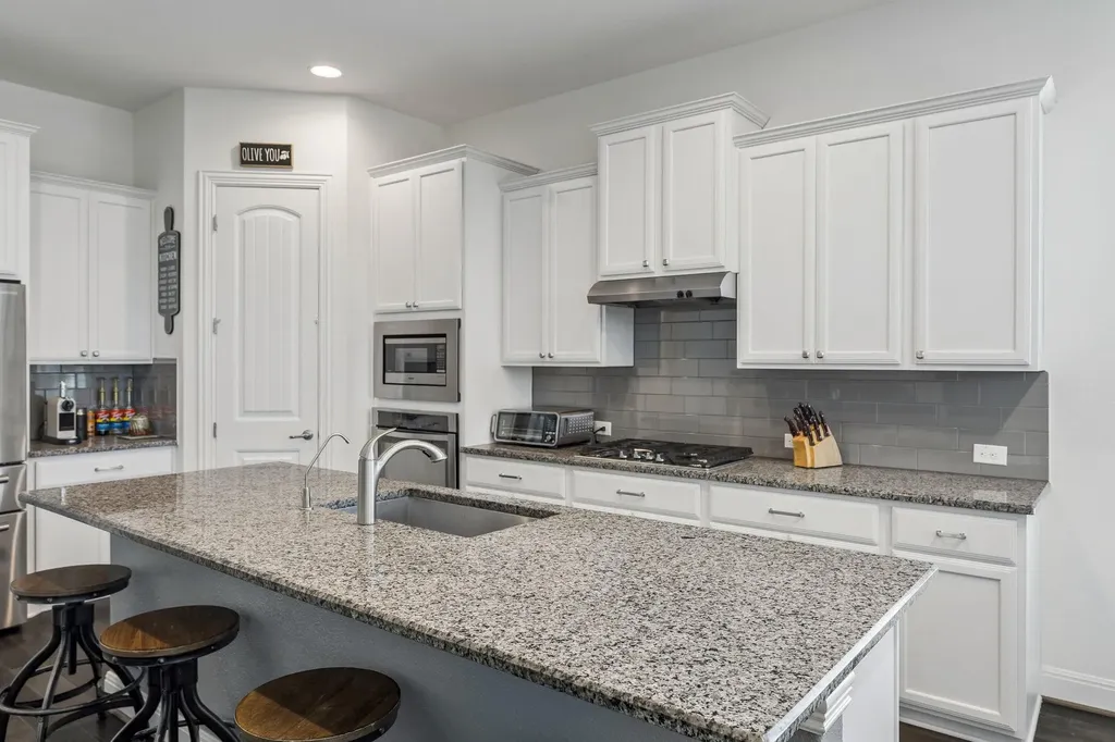 124 Redtail Lane Leander TX 78641