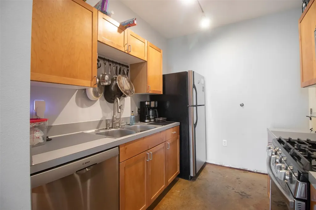 2401 E 6th Street Austin TX 78702