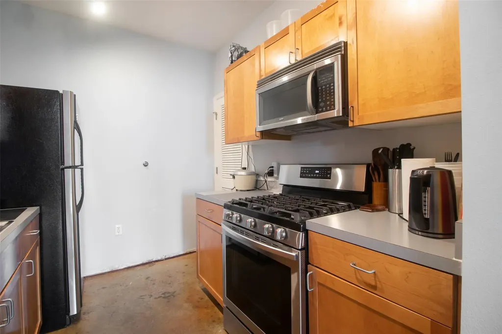 2401 E 6th Street Austin TX 78702