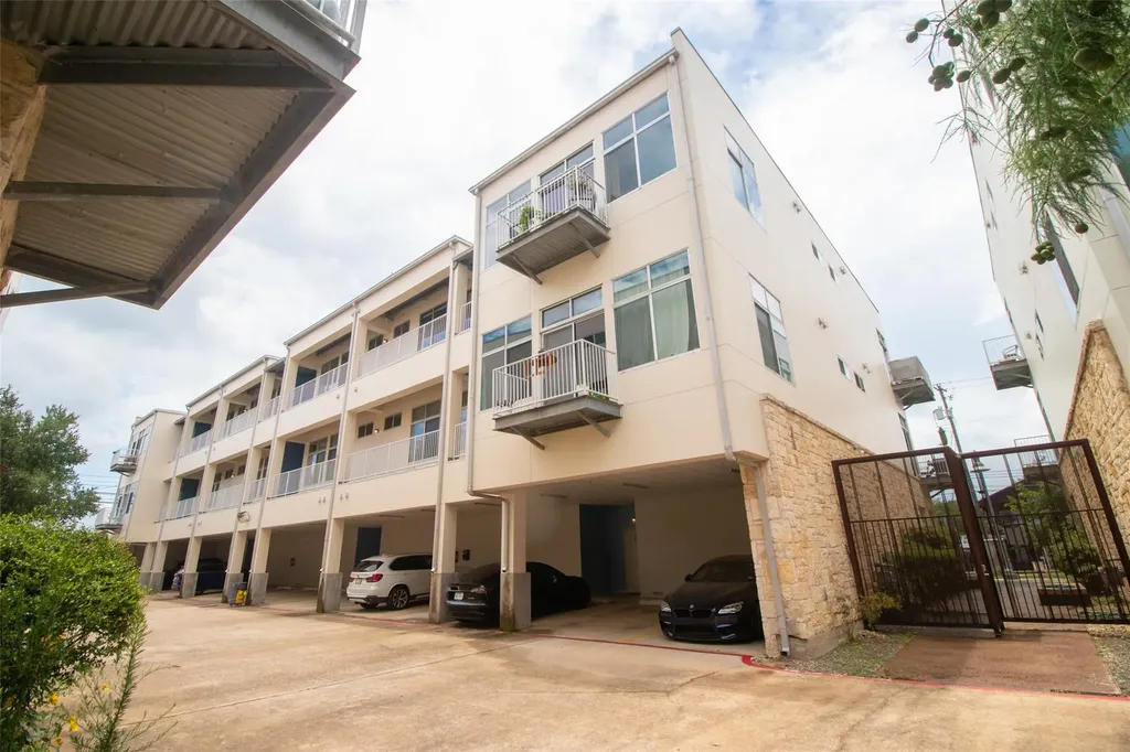 2401 E 6th Street Austin TX 78702