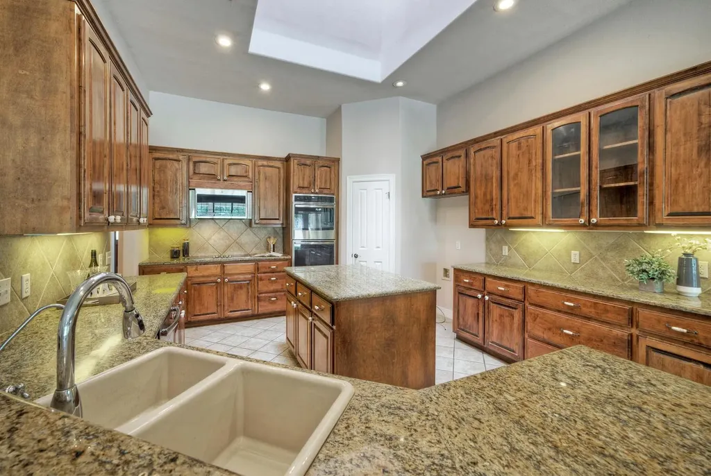 12225 Triple Creek Circle Dripping Springs TX 78620