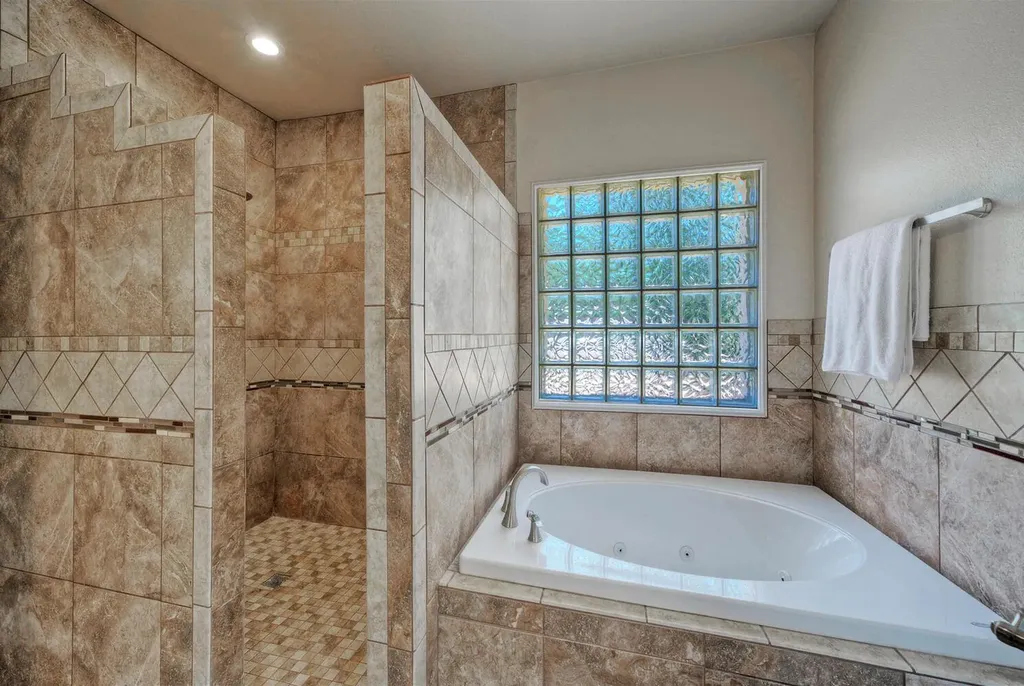 12225 Triple Creek Circle Dripping Springs TX 78620