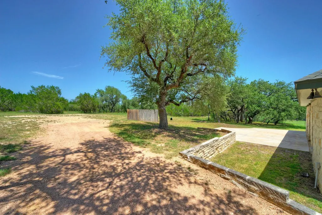12225 Triple Creek Circle Dripping Springs TX 78620