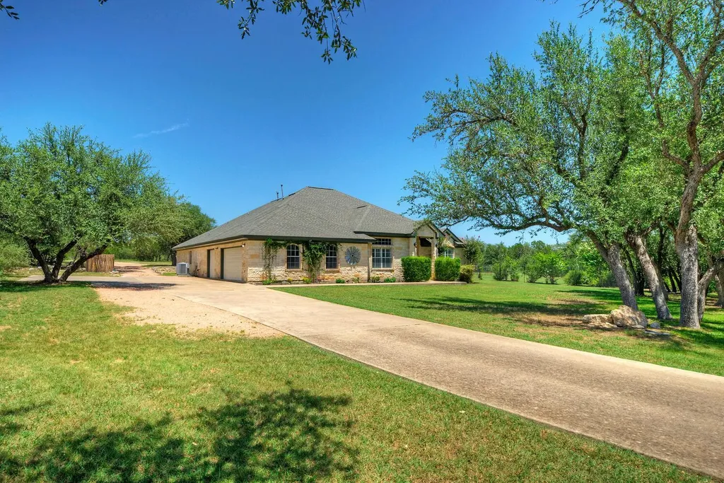 12225 Triple Creek Circle Dripping Springs TX 78620