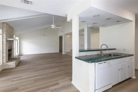 611 Lido Street Lakeway TX 78734