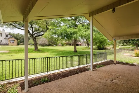 611 Lido Street Lakeway TX 78734