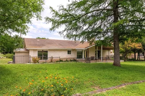 611 Lido Street Lakeway TX 78734