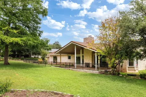 611 Lido Street Lakeway TX 78734