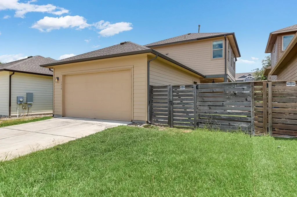 1514 Frontier Valley Drive Austin TX 78741