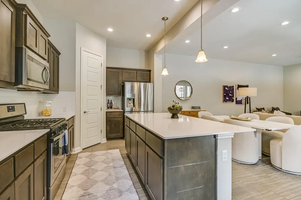 1514 Frontier Valley Drive Austin TX 78741