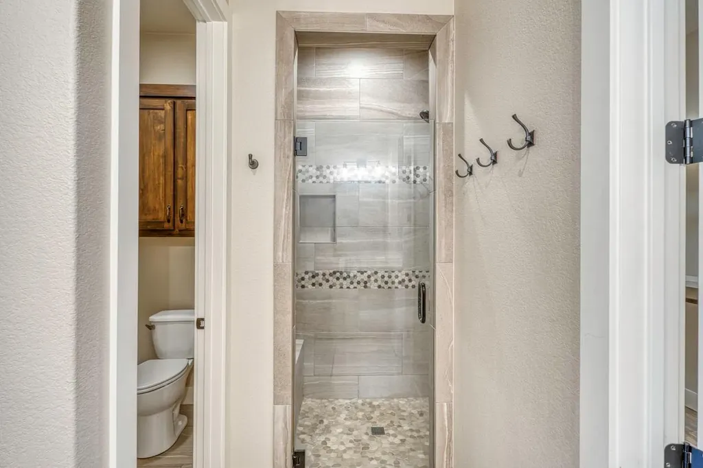804 Four Oaks Lane Marble Falls TX 78654