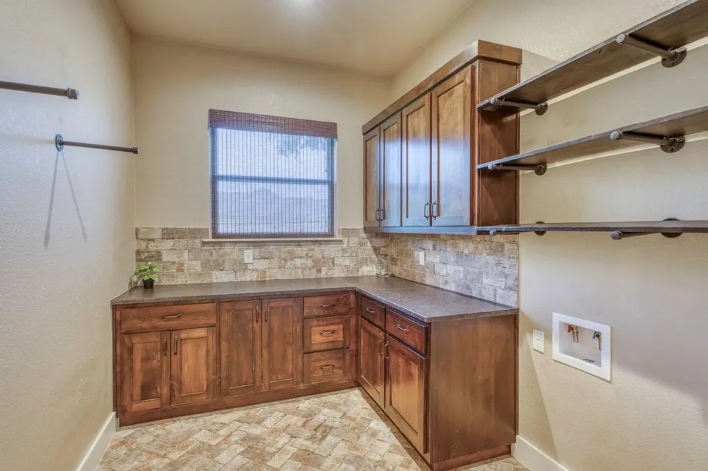 804 Four Oaks Lane Marble Falls TX 78654