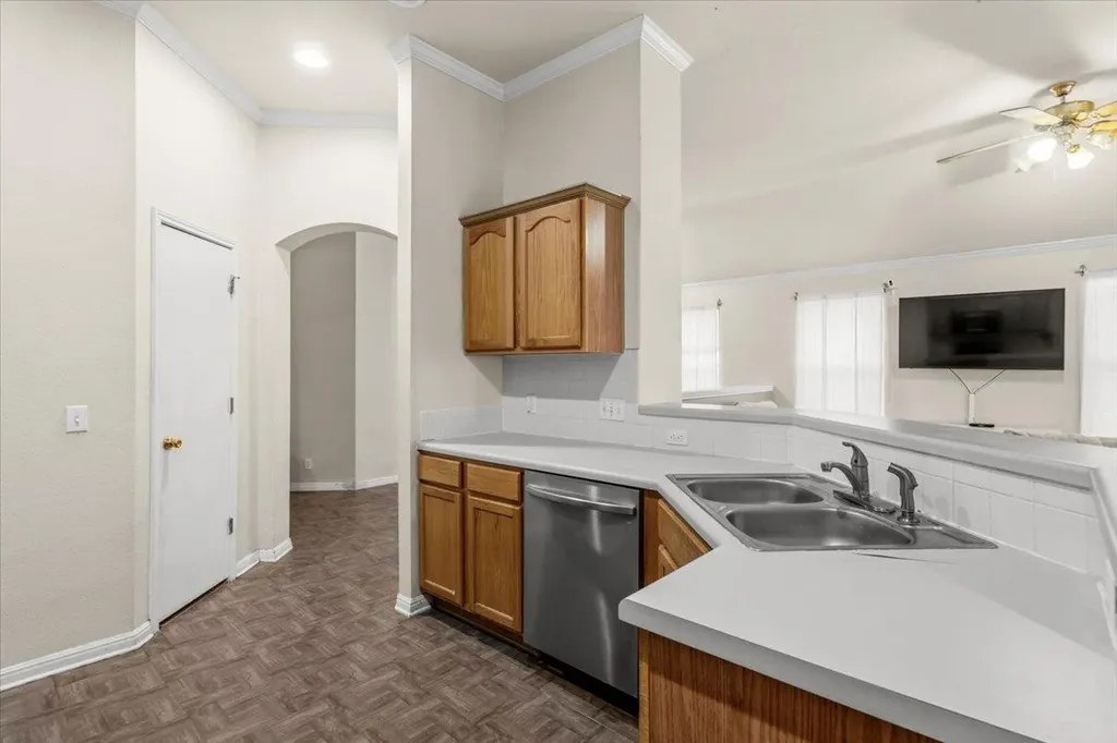 281 Leonardo Street Kyle TX 78640
