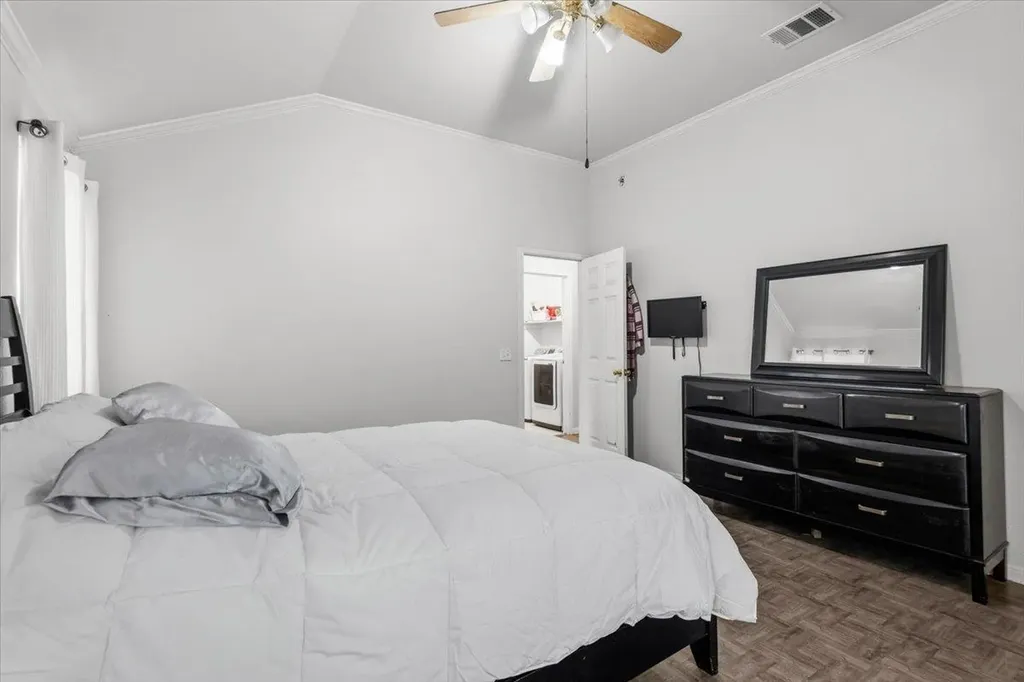 281 Leonardo Street Kyle TX 78640