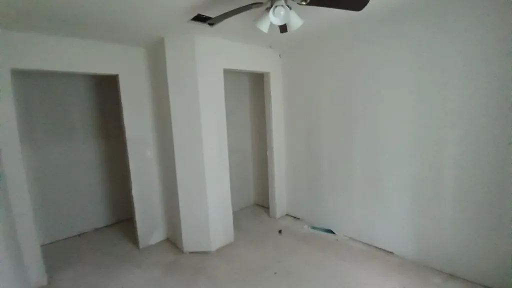 112 W Ila Street Elgin TX 78621