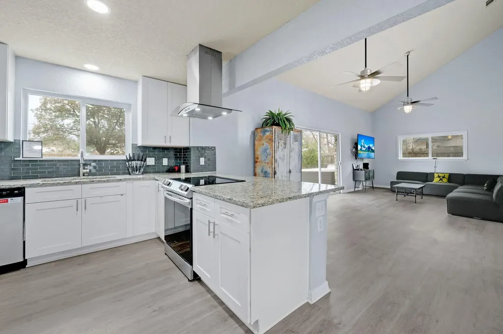 827 Briarcliff Drive San Antonio TX 78213