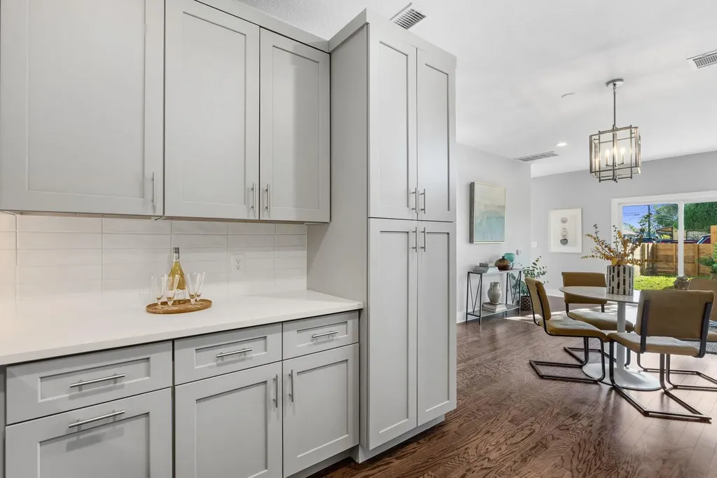 304 Blackson Avenue Austin TX 78752