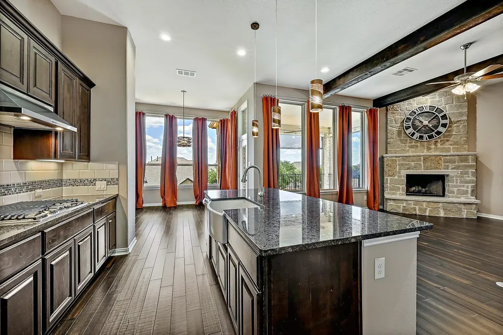 7801 Turnback Ledge Trail Lago Vista TX 78645