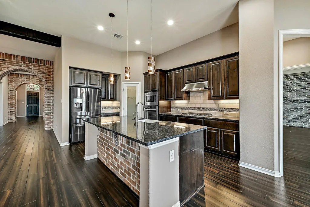 7801 Turnback Ledge Trail Lago Vista TX 78645