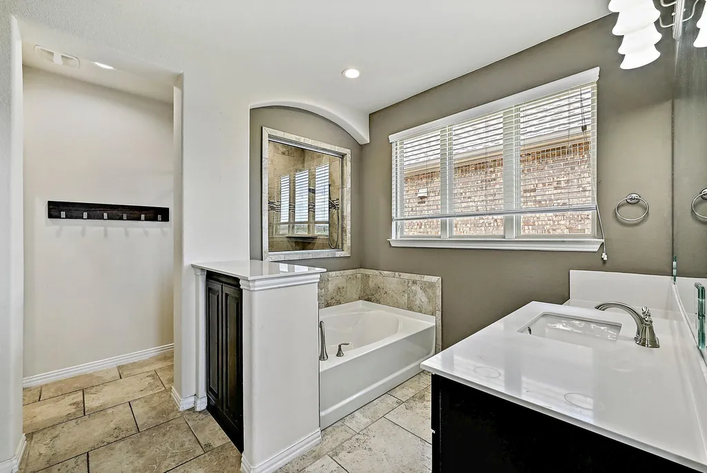 7801 Turnback Ledge Trail Lago Vista TX 78645