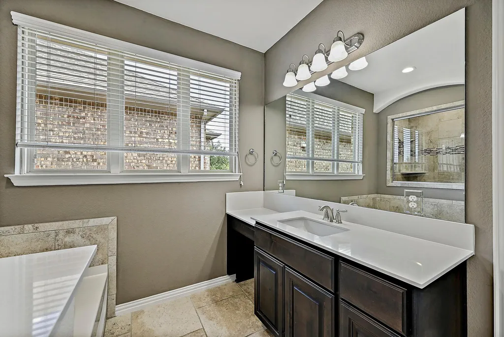 7801 Turnback Ledge Trail Lago Vista TX 78645