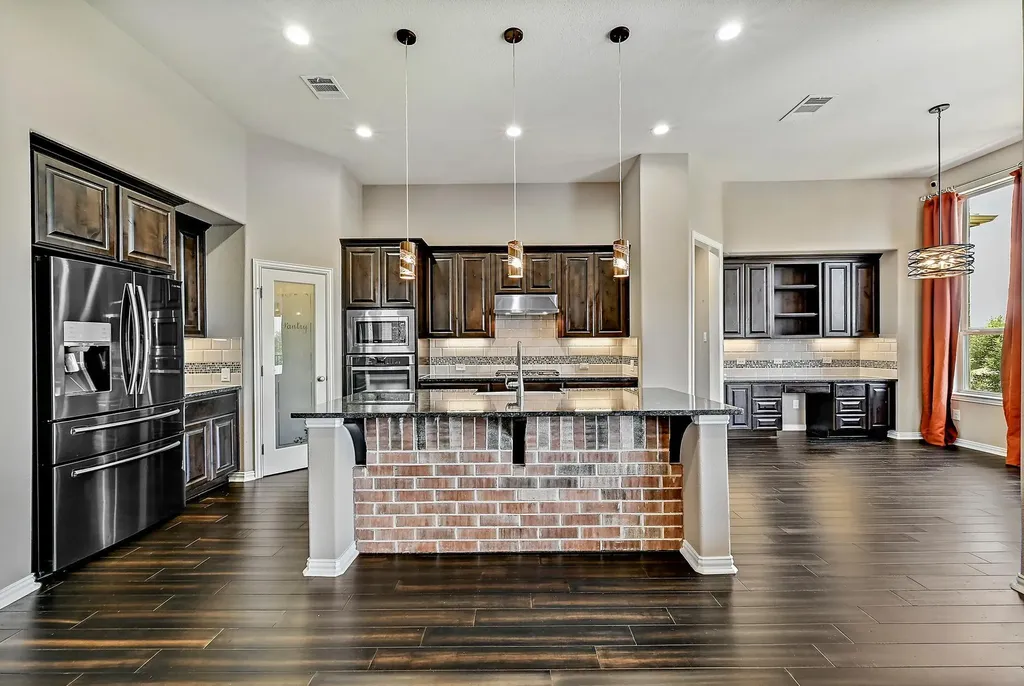 7801 Turnback Ledge Trail Lago Vista TX 78645