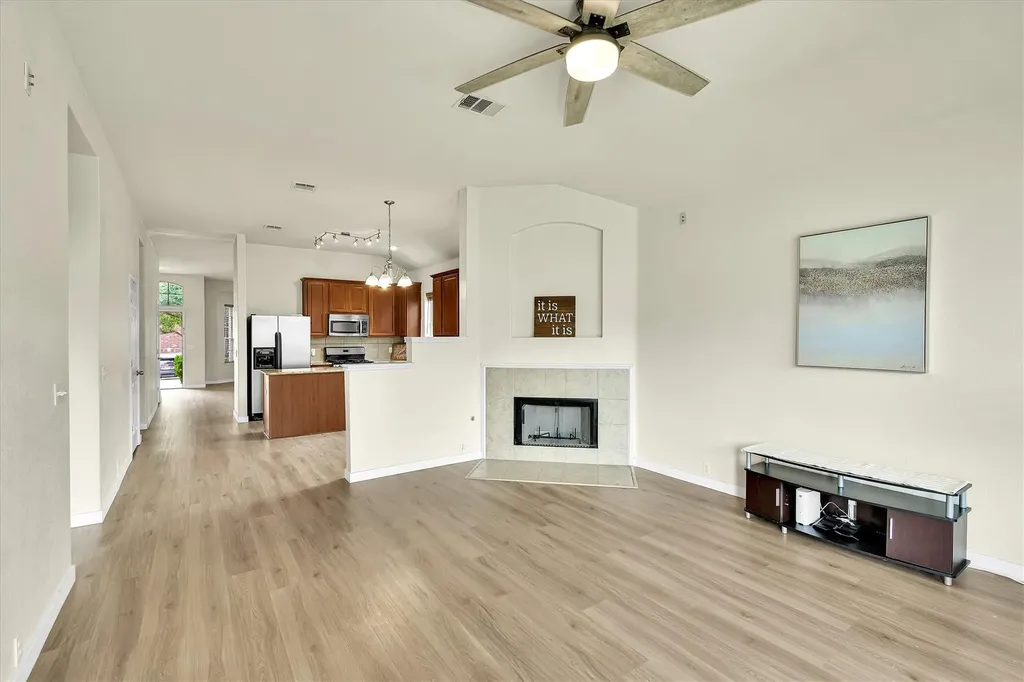 3521 Shiraz Loop Round Rock TX 78665