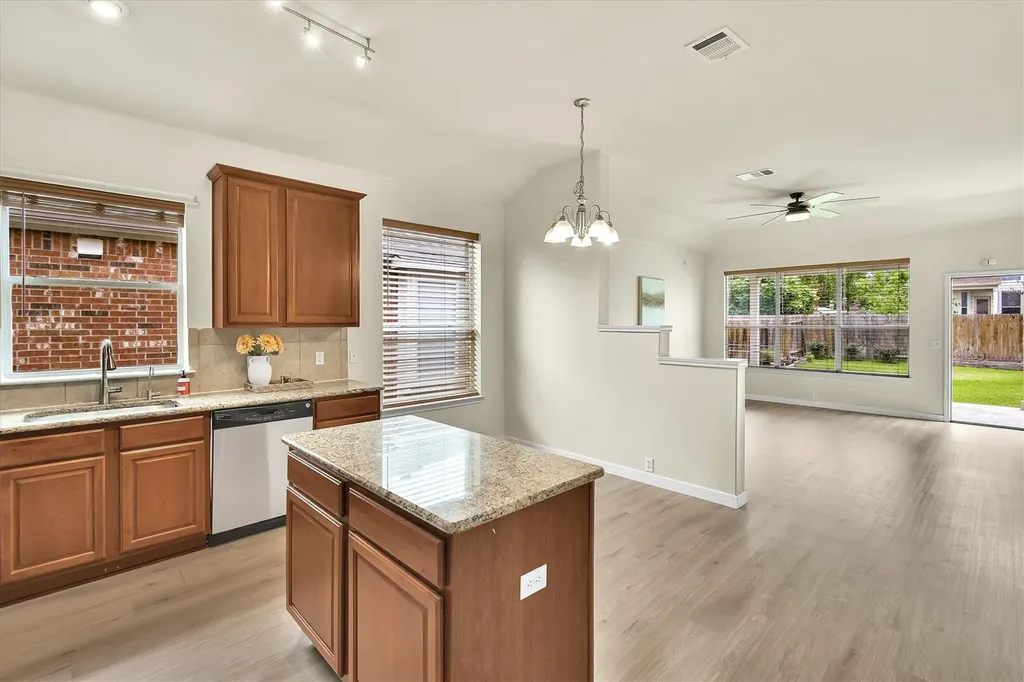 3521 Shiraz Loop Round Rock TX 78665