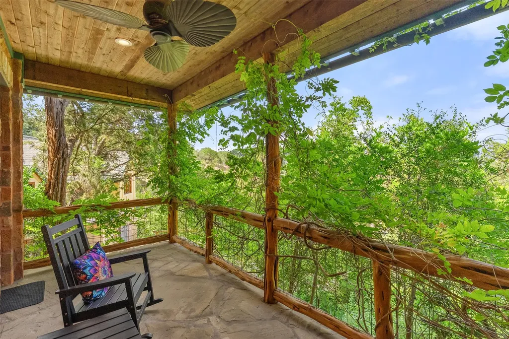 1354 The High Road Austin TX 78746