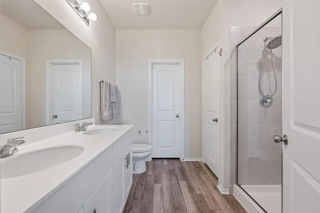 225 Gunther Way Taylor TX 76574