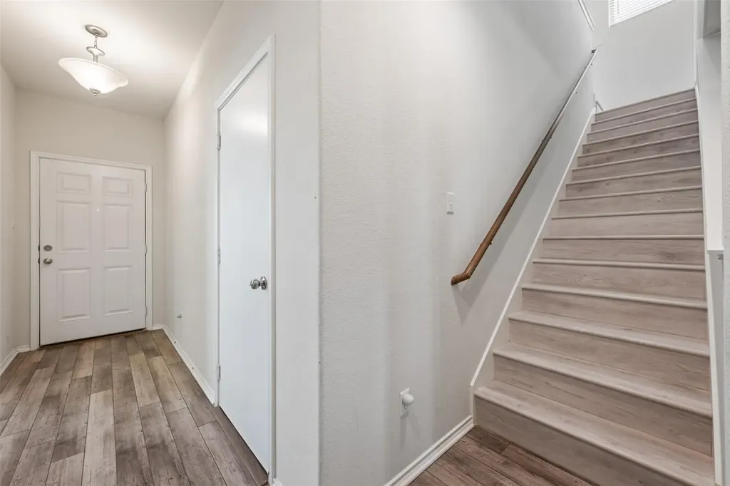 225 Gunther Way Taylor TX 76574