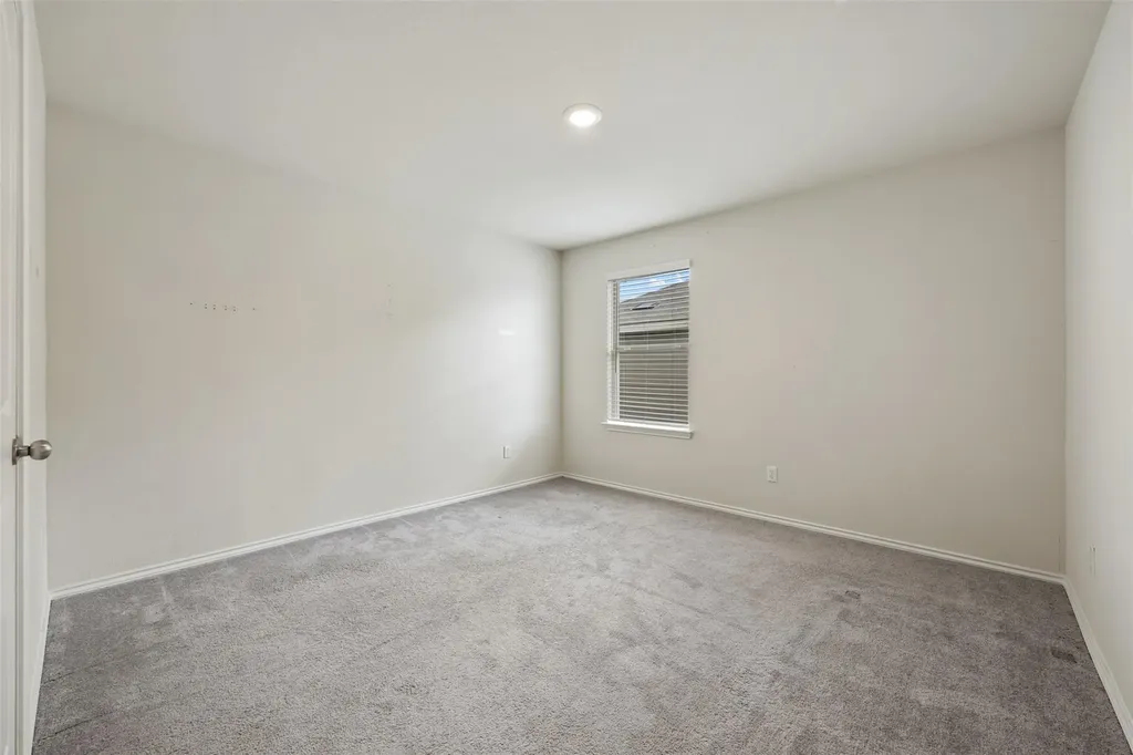 225 Gunther Way Taylor TX 76574