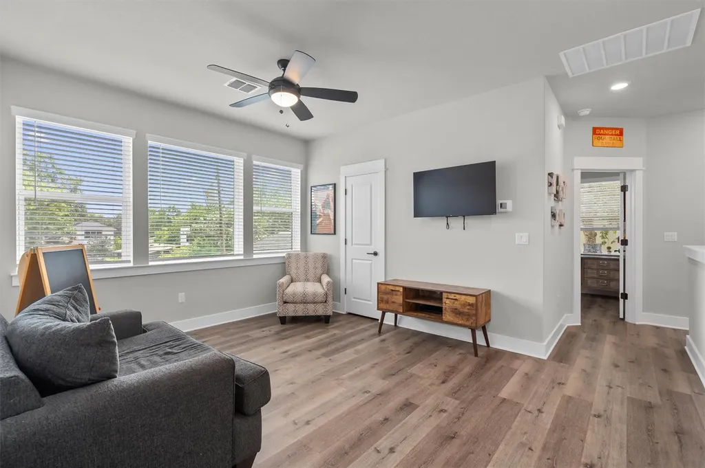 1810 Piedmont Avenue Austin TX 78757