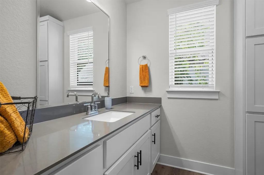 1810 Piedmont Avenue Austin TX 78757