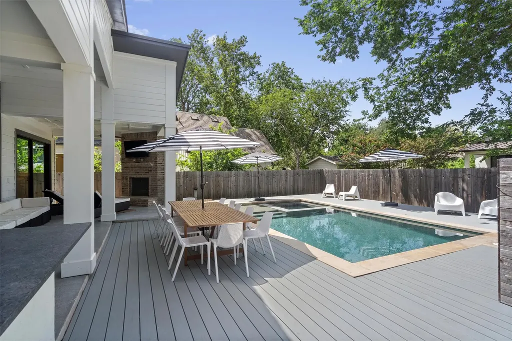 1810 Piedmont Avenue Austin TX 78757