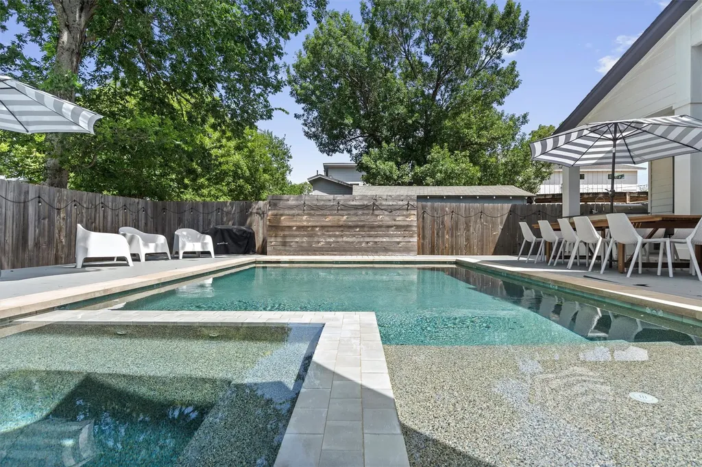 1810 Piedmont Avenue Austin TX 78757