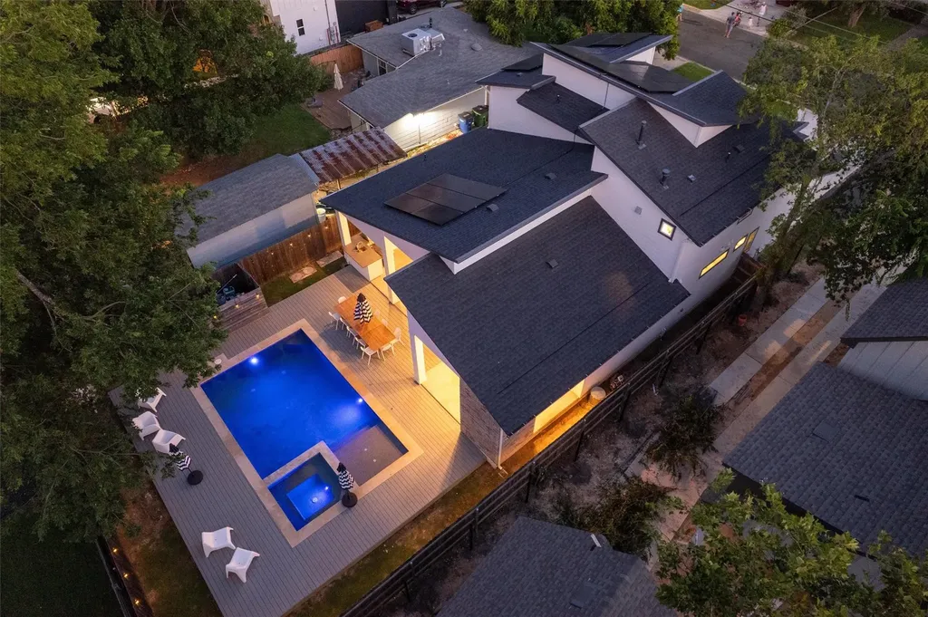 1810 Piedmont Avenue Austin TX 78757
