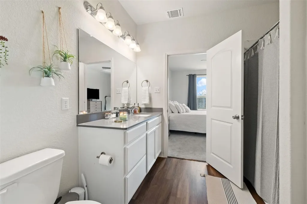 290 Bayberry Circle Buda TX 78610