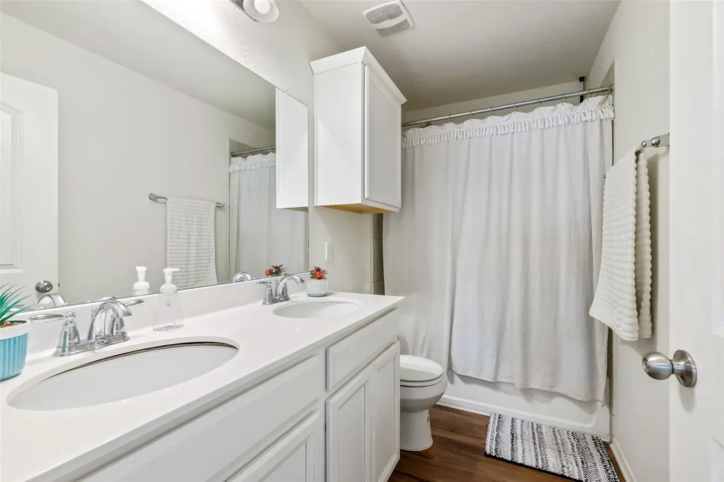 290 Bayberry Circle Buda TX 78610