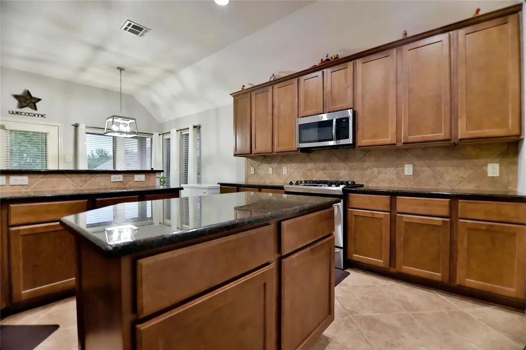 410 Olmos Drive Leander TX 78641