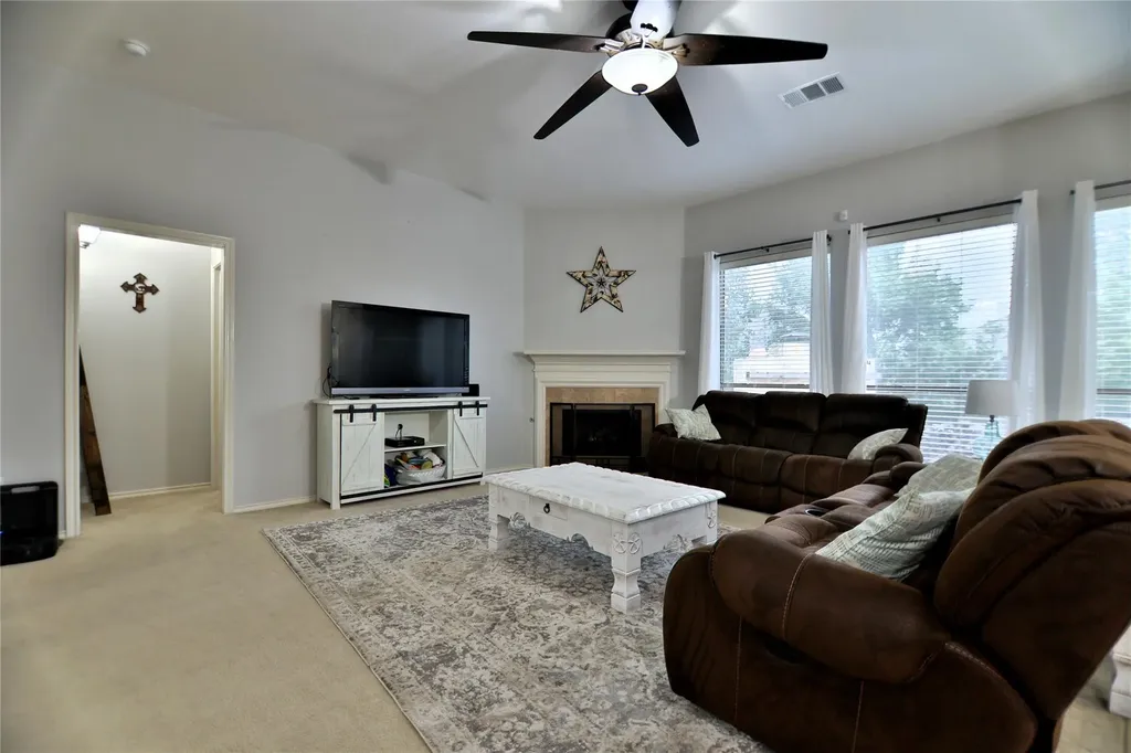410 Olmos Drive Leander TX 78641