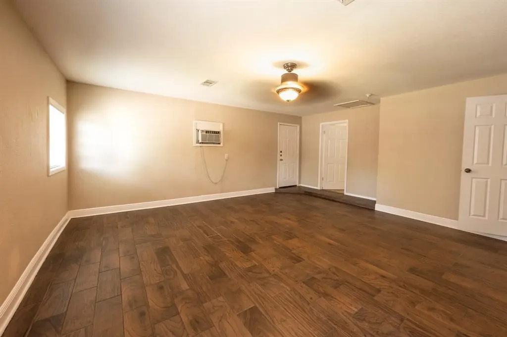 6400 Craigwood Circle Austin TX 78725