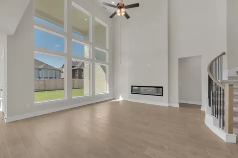 916 Rock Daisy Trail Hutto TX 78634