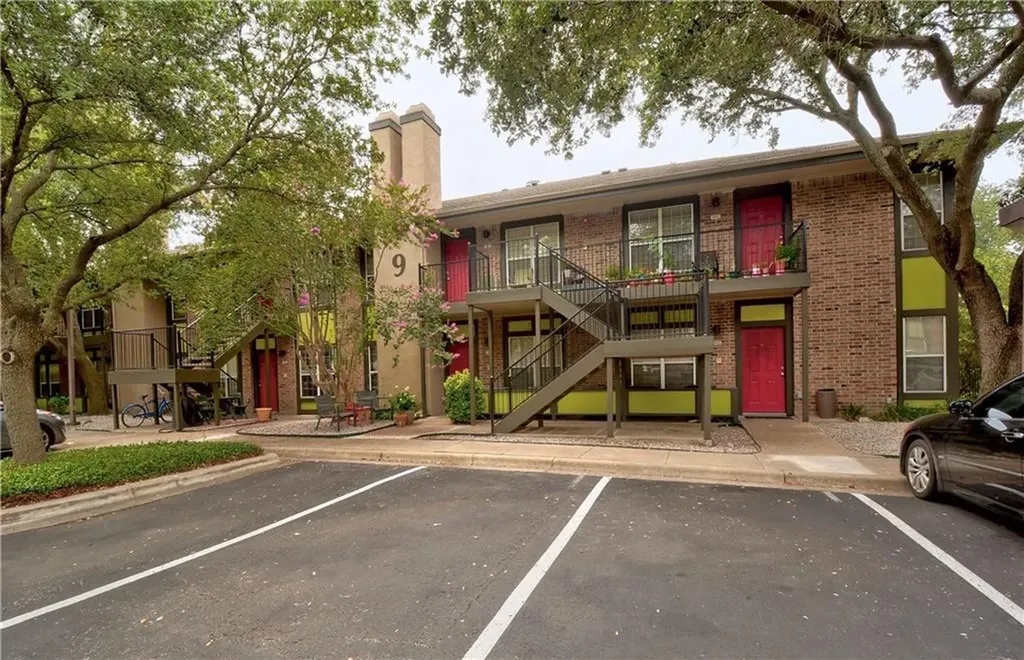 7685 Northcross Drive Austin TX 78757