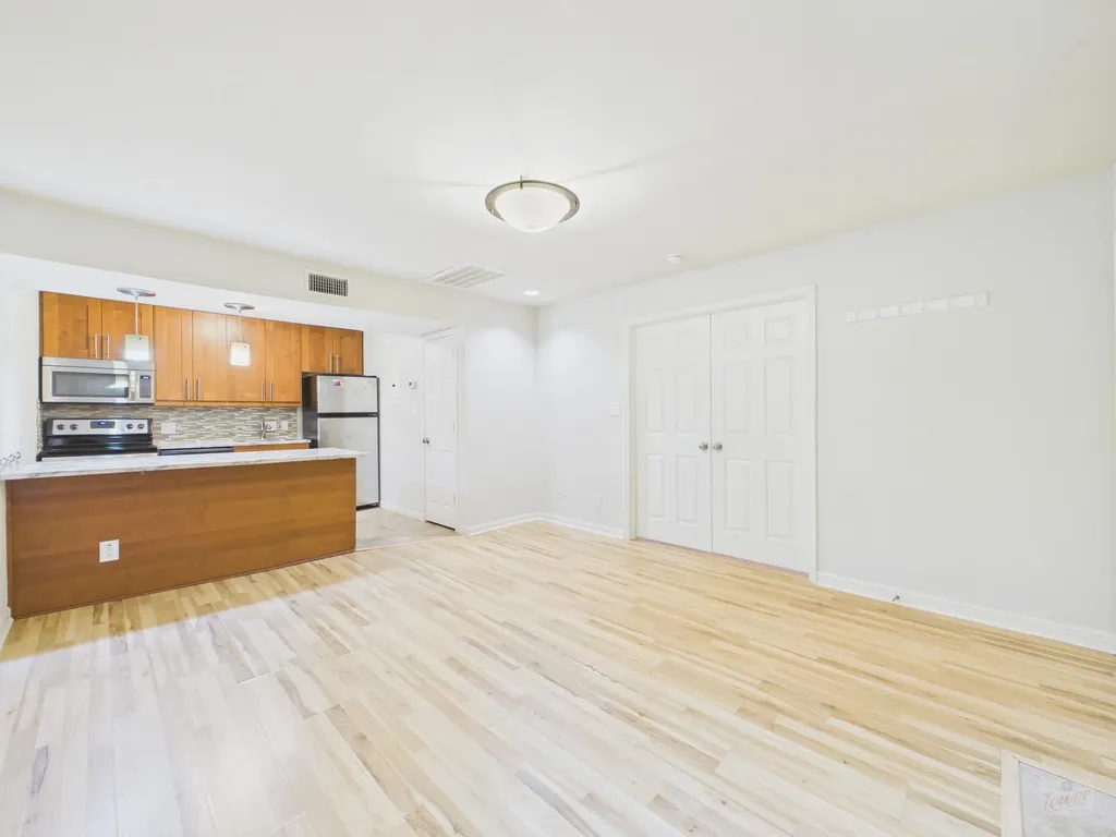 7685 Northcross Drive Austin TX 78757