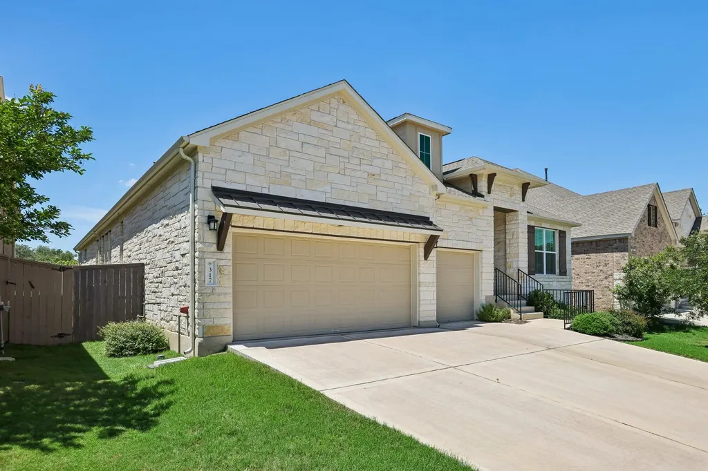 317 Independence Drive Kyle TX 78640